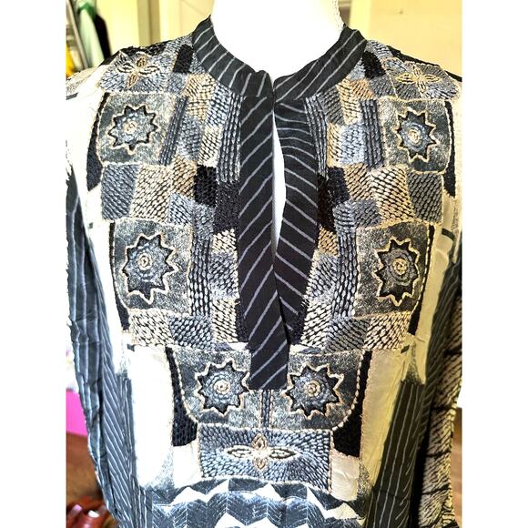 Tolani‎ sz XS Embroidered Grey Shirt Dress with Adjustable Sleeves - Picture 6 of 8